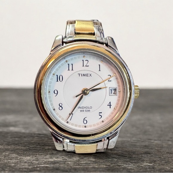 Vintage Timex Indiglo Two-Tone Quartz Watch - Picture 1 of 6
